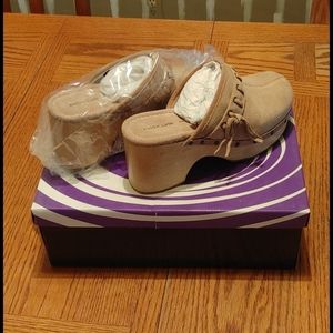 Hocus Pocus women's clogs